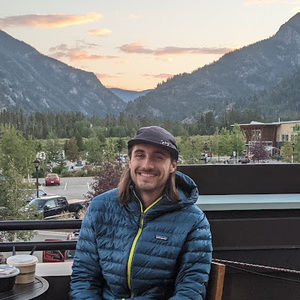 Meet your Posher, Derek